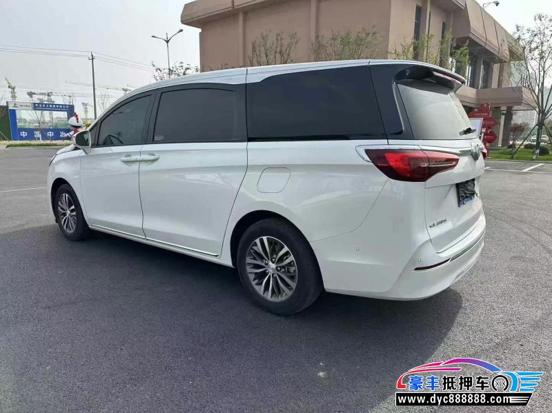 24年别克GL8轿车抵押车出售