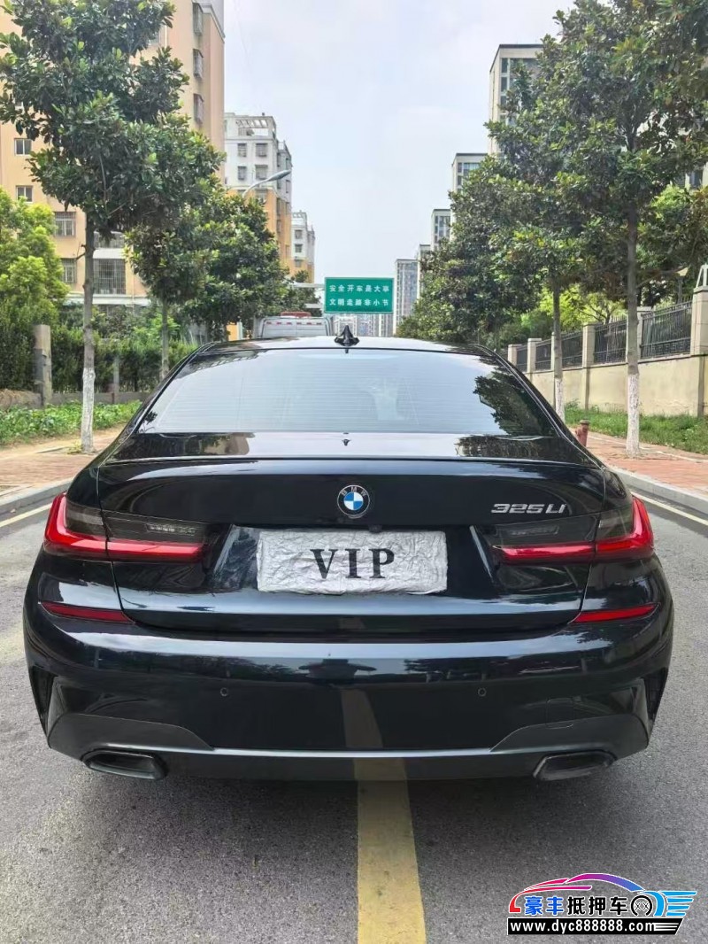 21年宝马3系轿车抵押车出售