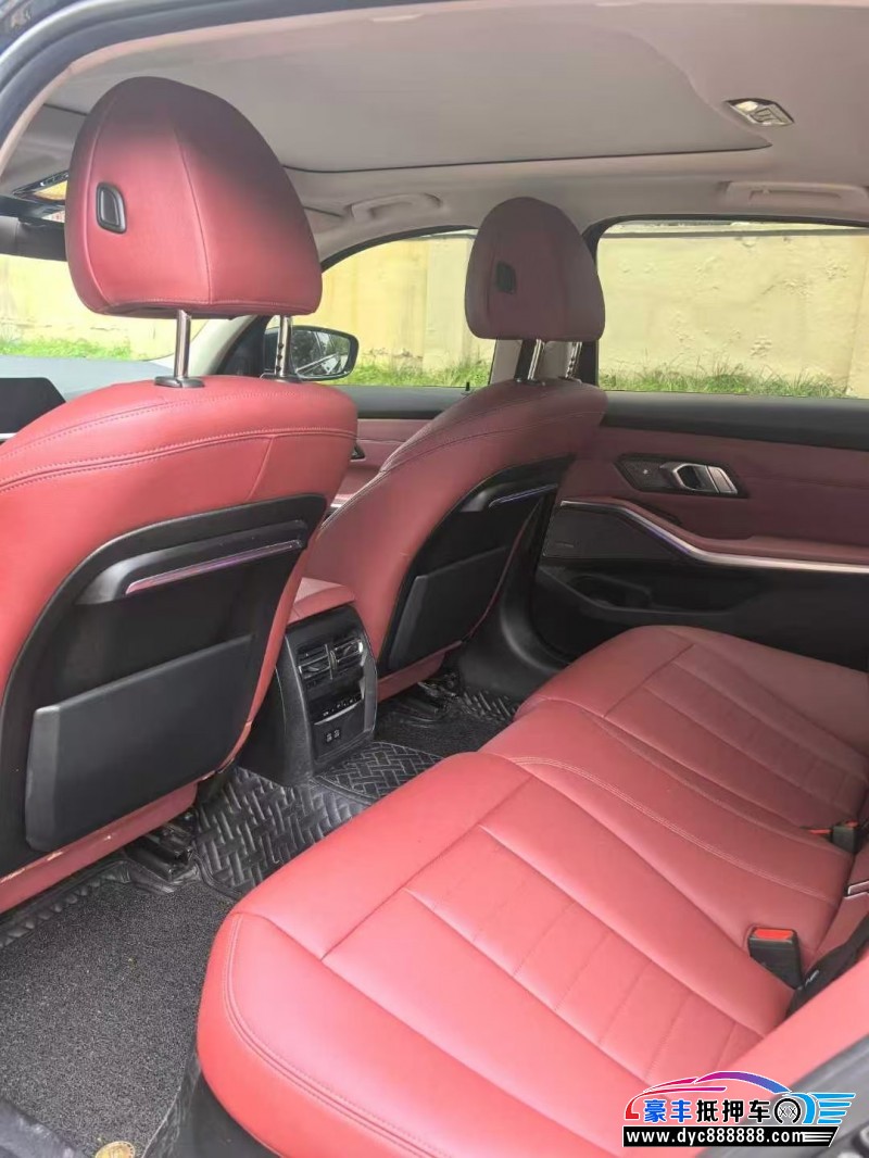 21年宝马3系轿车抵押车出售