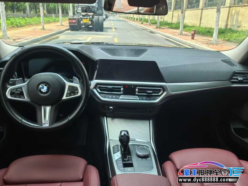 21年宝马3系轿车抵押车出售