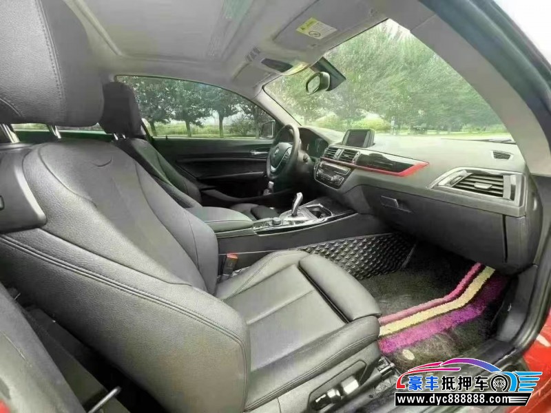 20年宝马2系轿车抵押车出售