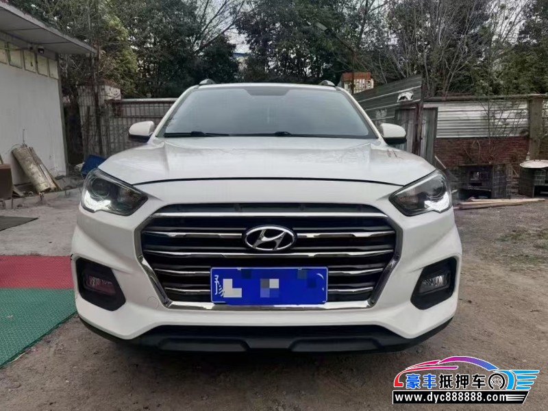 19年现代ix35轿车抵押车出售