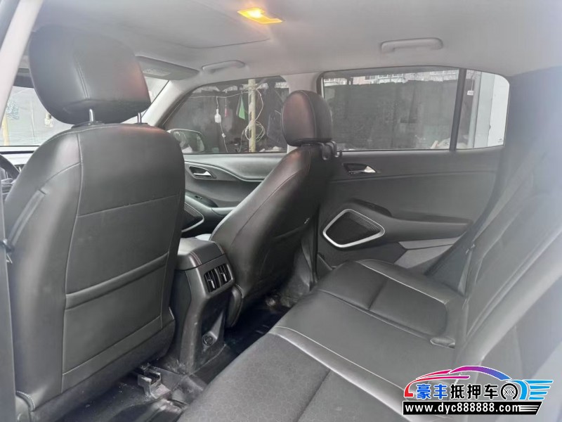 19年现代ix35轿车抵押车出售