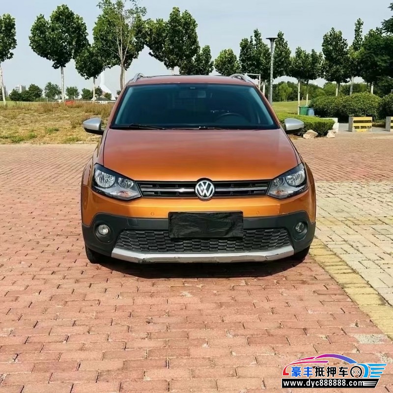 15年大众polo轿车抵押车出售