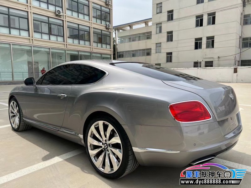 12年宾利欧陆轿车抵押车出售