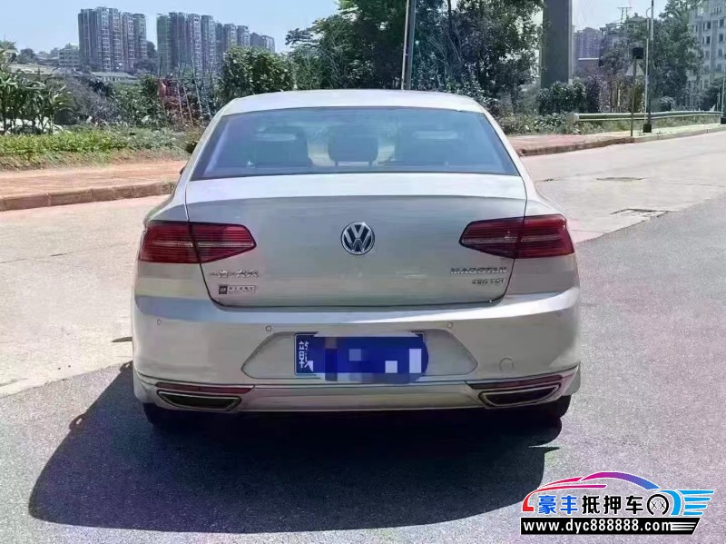 17年大众迈腾轿车抵押车出售