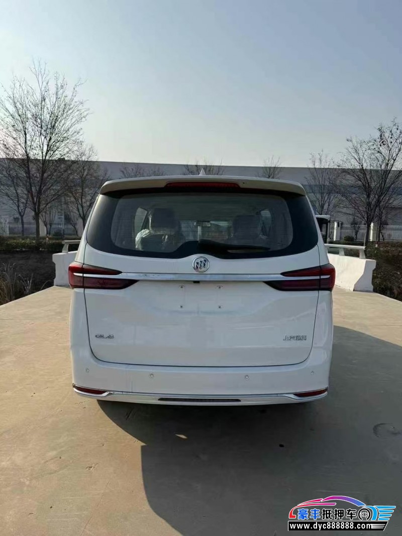 24年别克GL8轿车抵押车出售