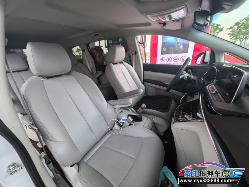 24年别克GL8轿车抵押车出售