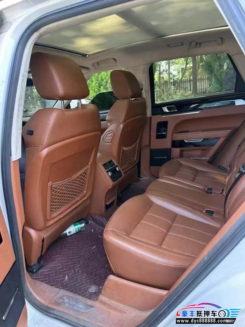 19年众泰T700轿车抵押车出售