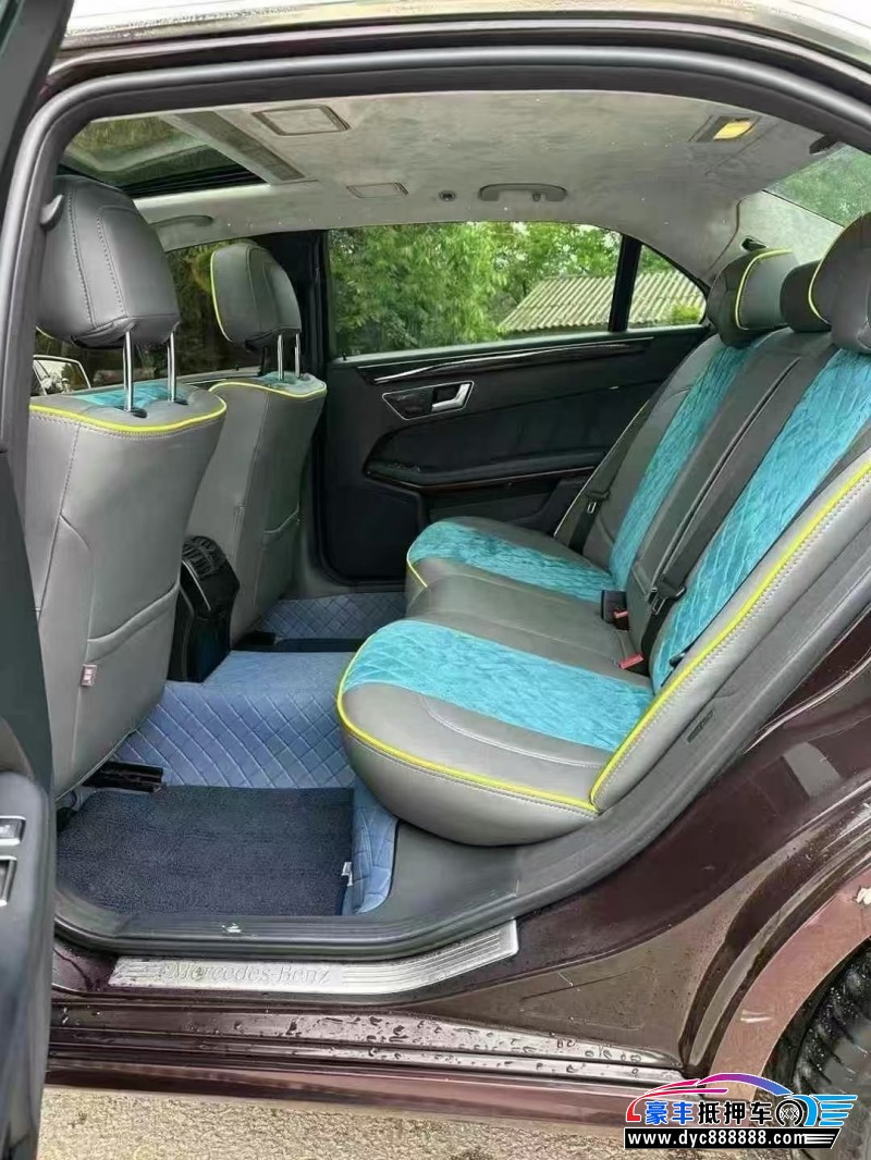 12年奔驰E轿车抵押车出售