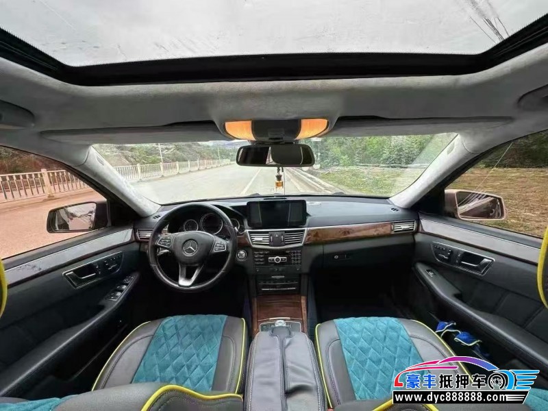 12年奔驰E轿车抵押车出售