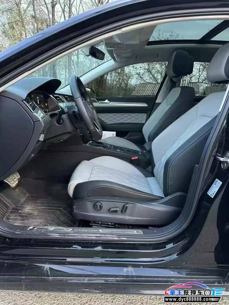 24年大众迈腾轿车抵押车出售