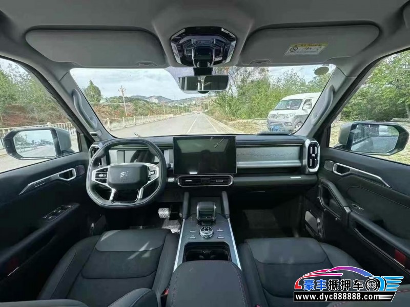 25年捷途旅行者轿车抵押车出售