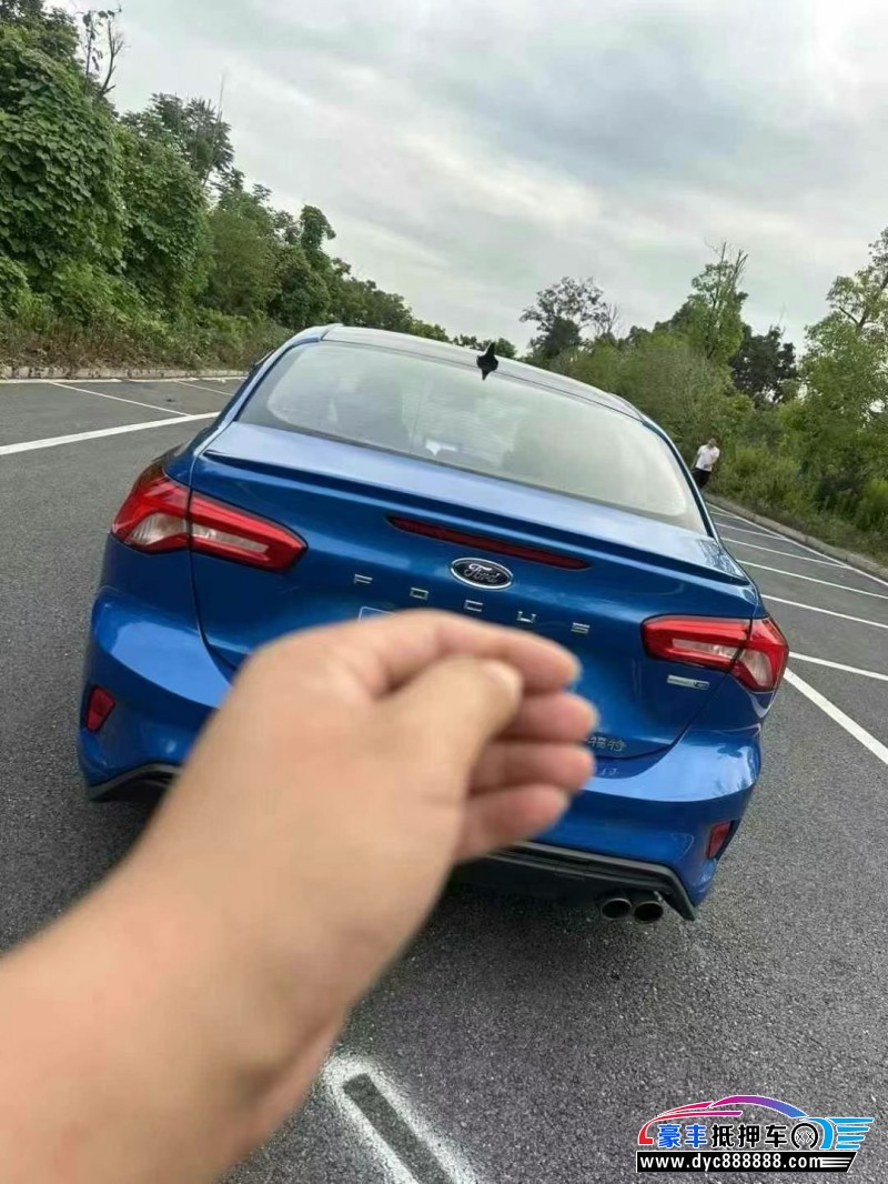 19年福特福克斯轿车抵押车出售