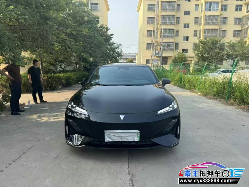 23年长安深蓝SL03轿车
