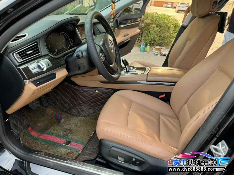 14年宝马7系轿车抵押车出售