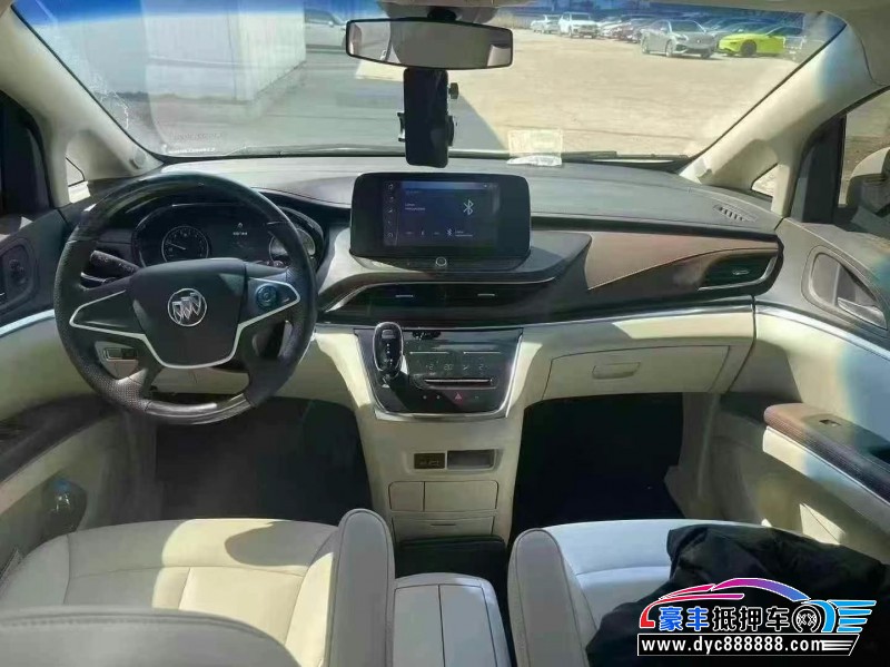 24年别克GL8轿车抵押车出售