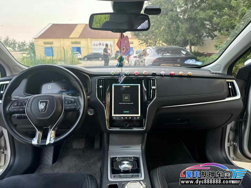 17年荣威ei6轿车抵押车出售