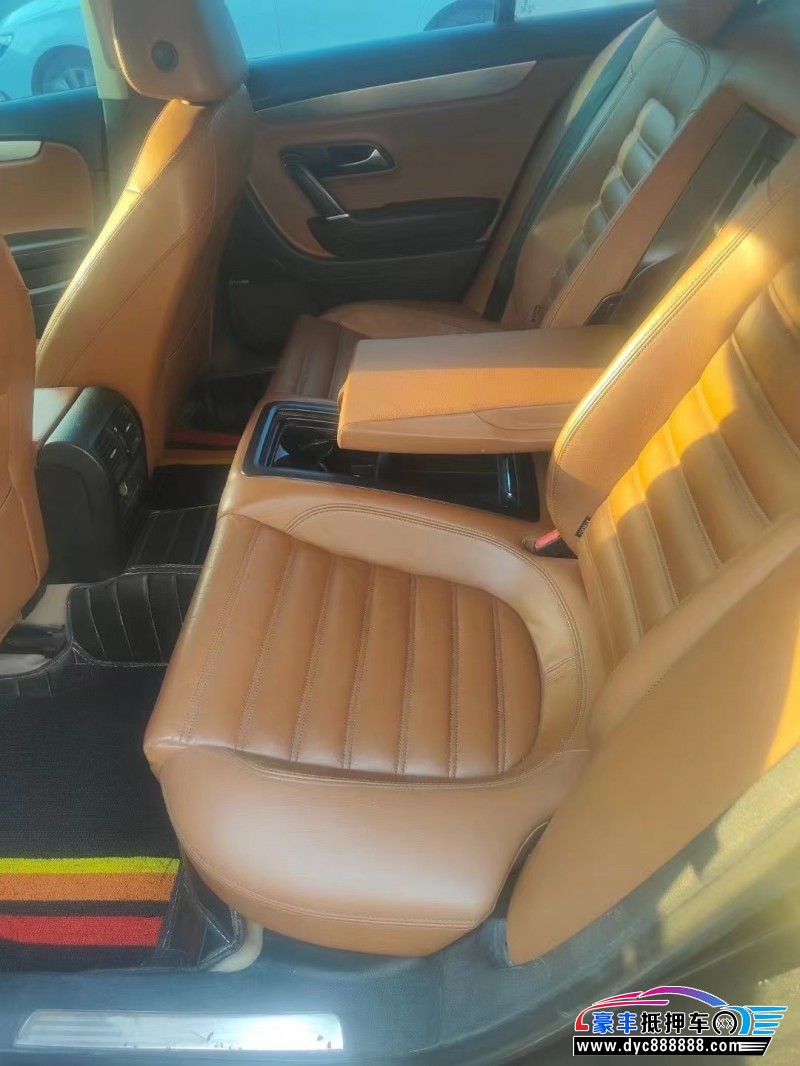 11年大众CC轿车抵押车出售