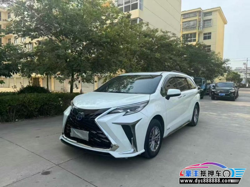 23年丰田塞纳轿车抵押车出售