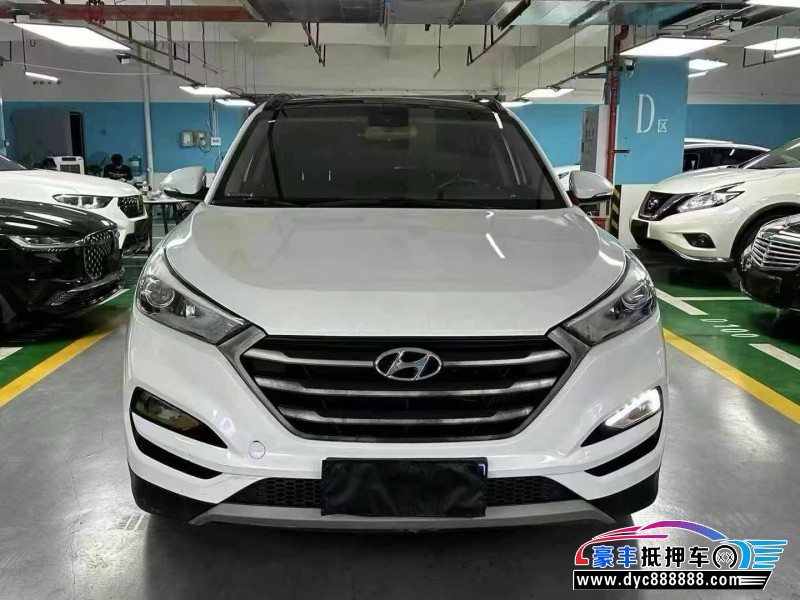 抵押车出售18年现代途胜轿车