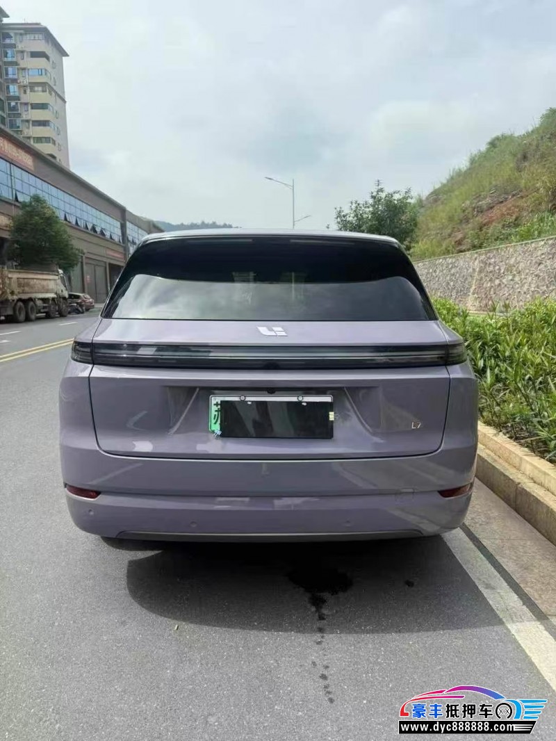 24年理想L7轿车抵押车出售