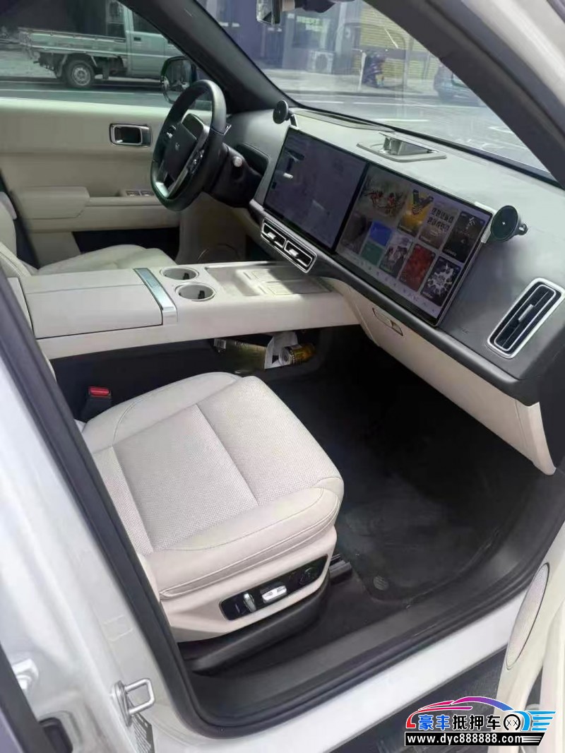 24年理想L7轿车抵押车出售