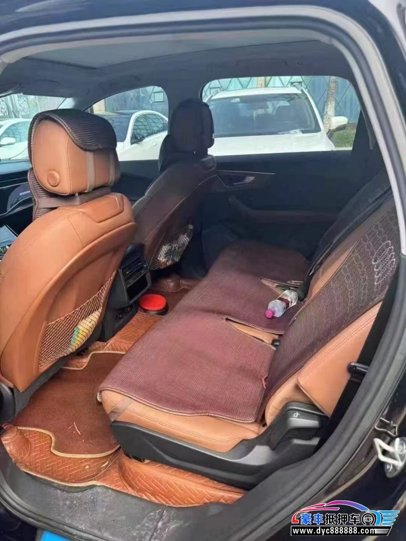 21年奥迪Q7轿车抵押车出售