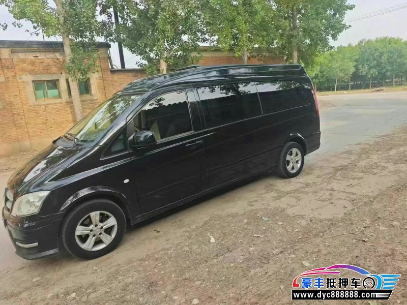 12年奔驰威霆轿车抵押车出售