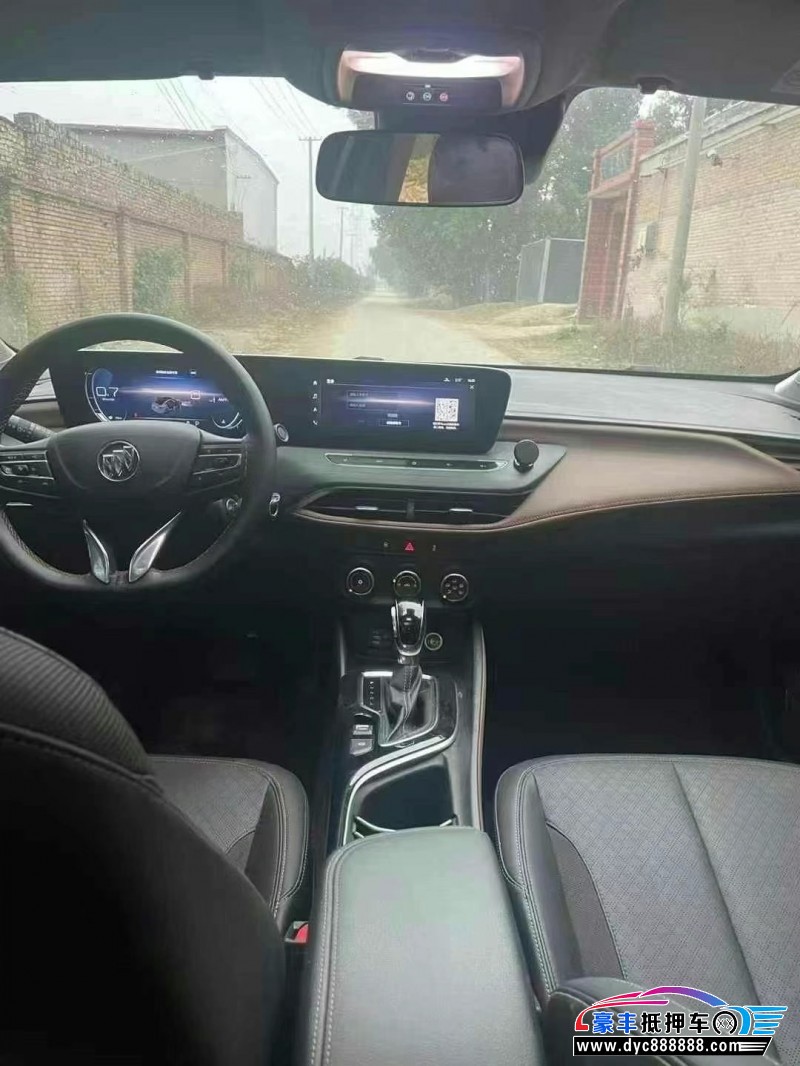 22年别克威朗轿车抵押车出售