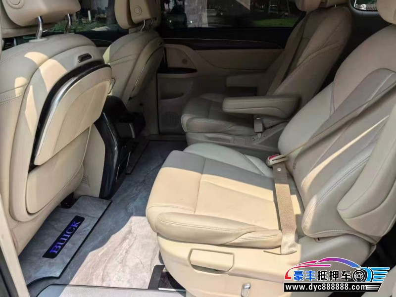 24年别克GL8轿车抵押车出售