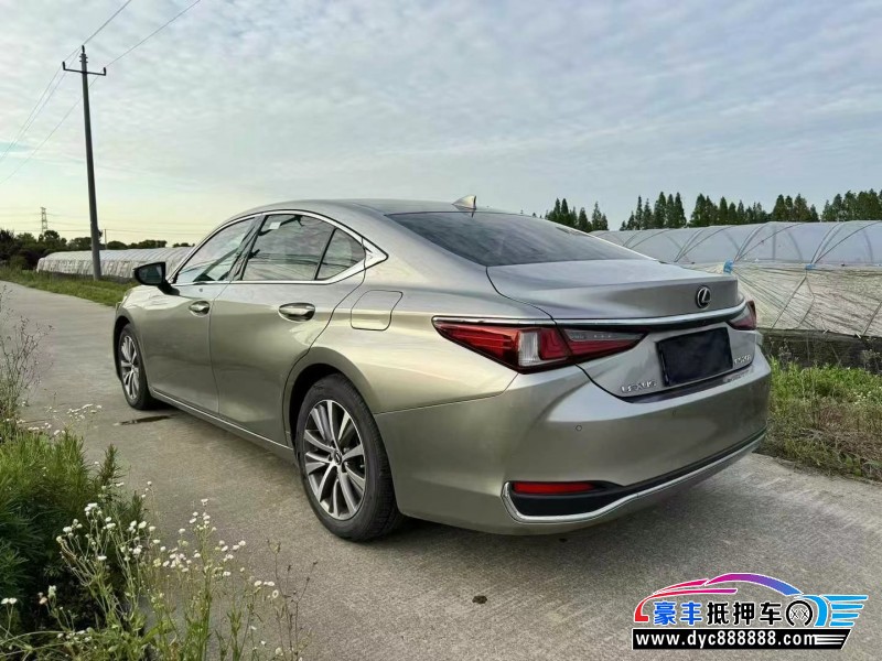 19年雷克萨斯ES轿车抵押车出售