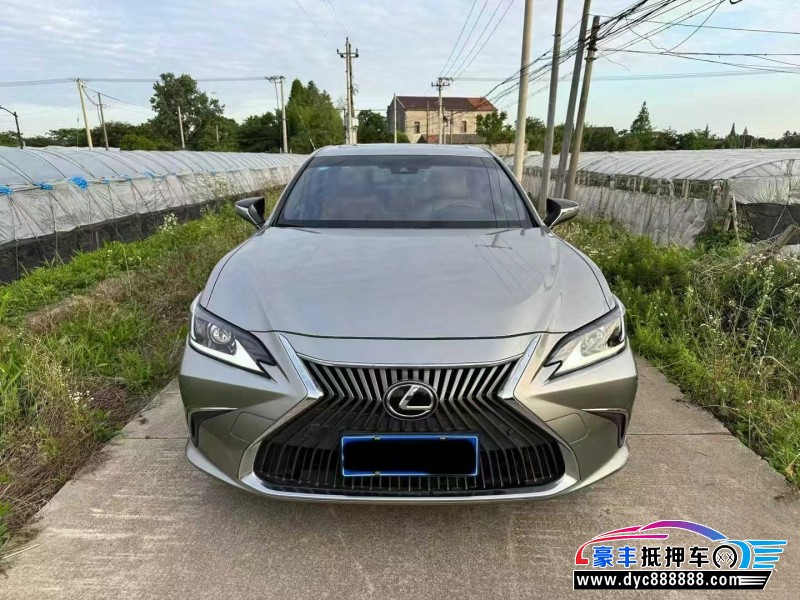 19年雷克萨斯ES轿车抵押车出售