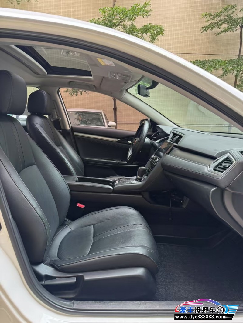 17年本田思域轿车抵押车出售