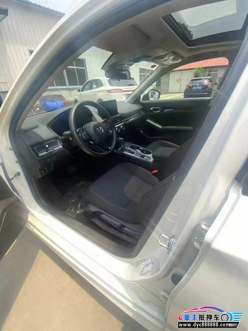25年本田思域轿车抵押车出售