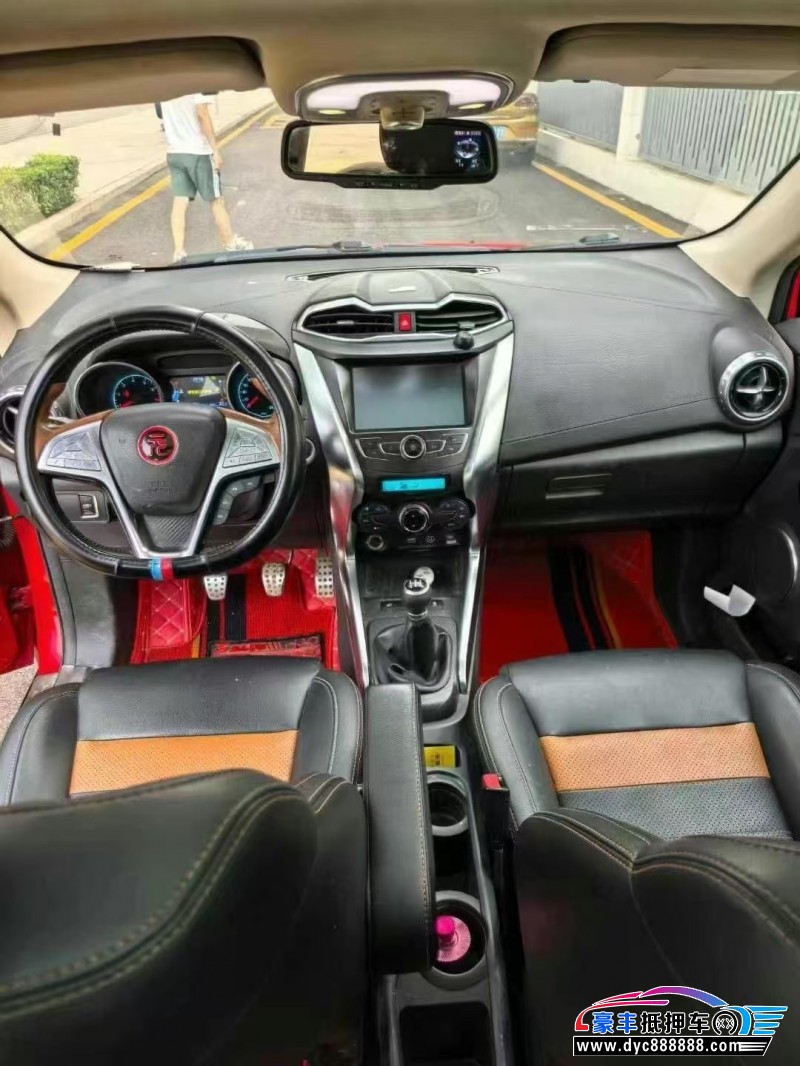 17年比亚迪元轿车抵押车出售