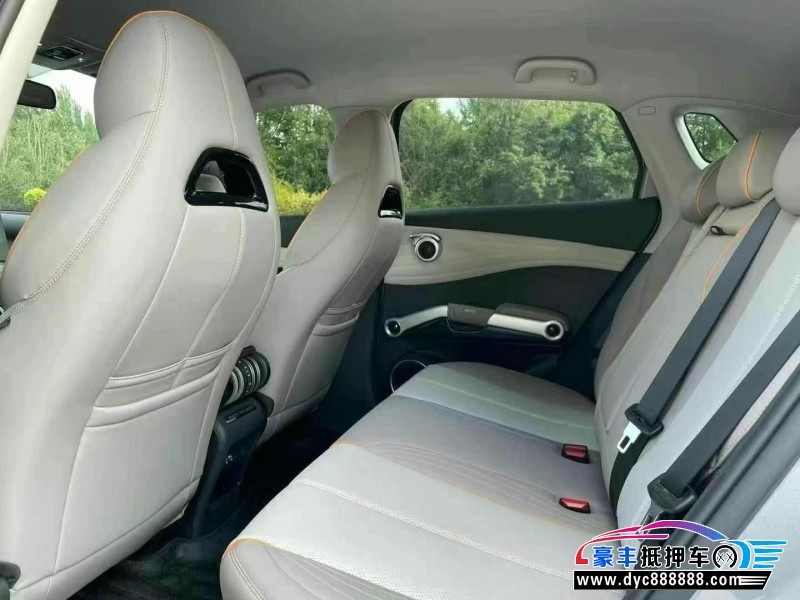 24年比亚迪元轿车抵押车出售