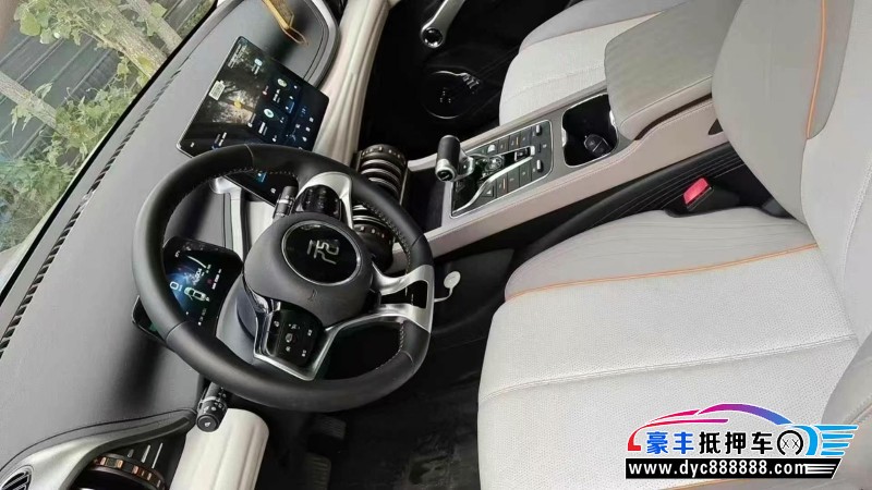 24年比亚迪元轿车抵押车出售