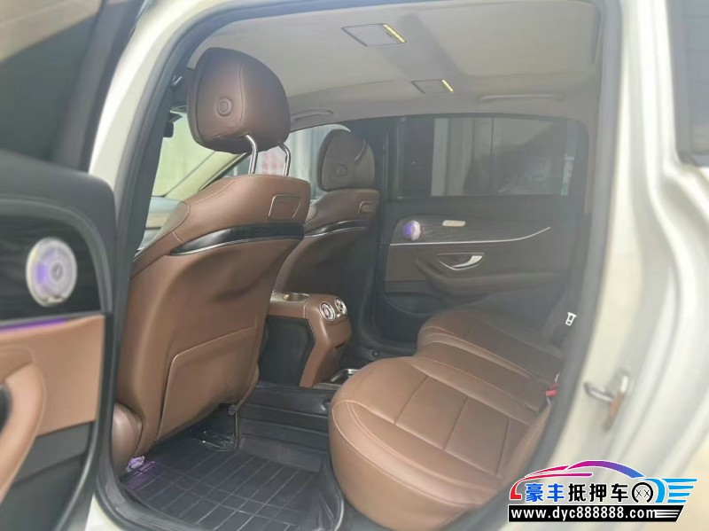 18年奔驰E轿车抵押车出售