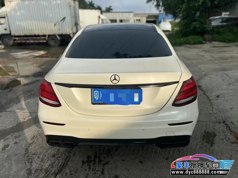 18年奔驰E轿车抵押车出售