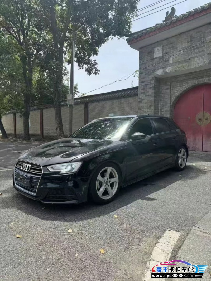 18年奥迪A3轿车抵押车出售