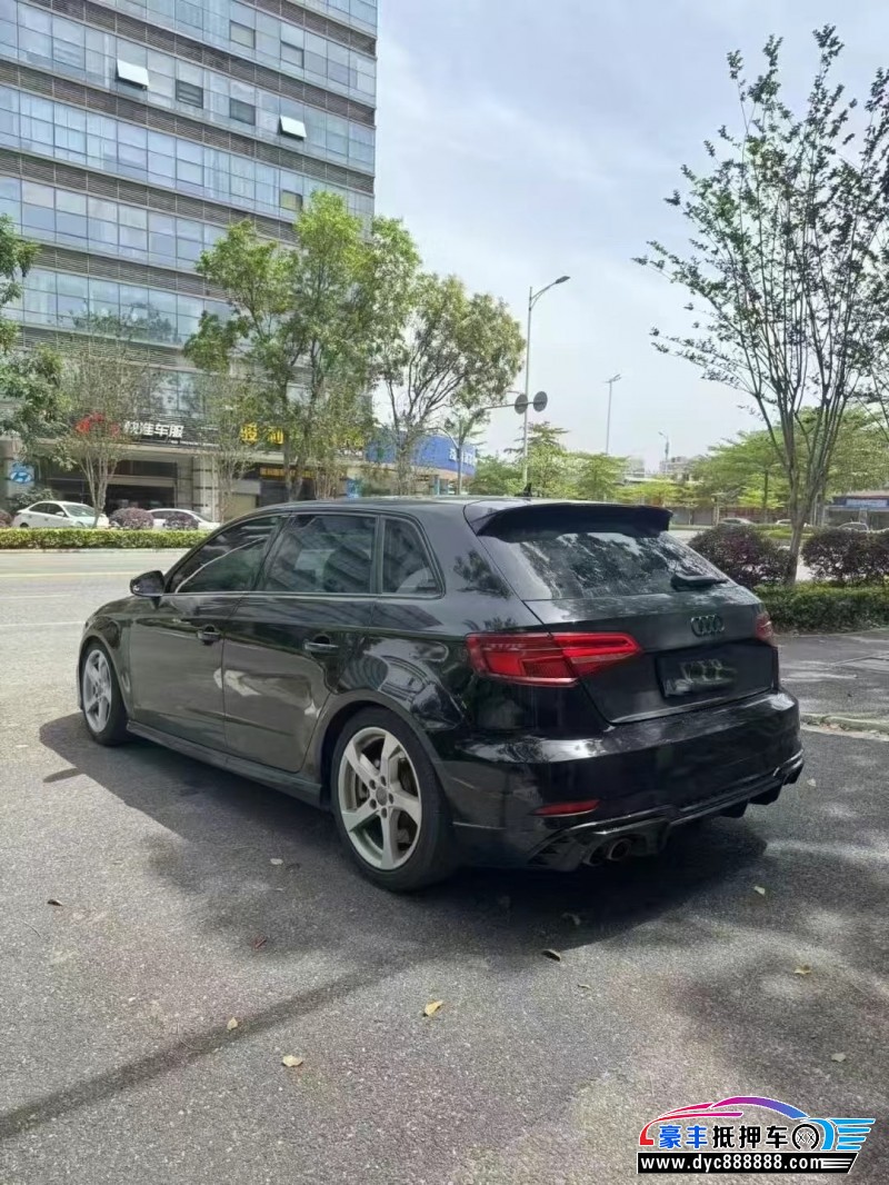 18年奥迪A3轿车抵押车出售