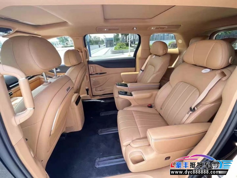 25年岚图梦想家轿车抵押车出售