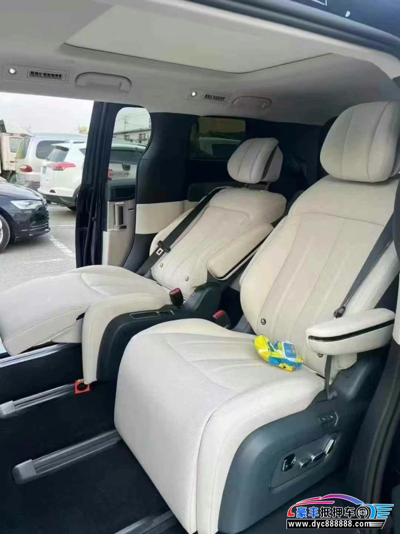 25年比亚迪夏轿车抵押车出售