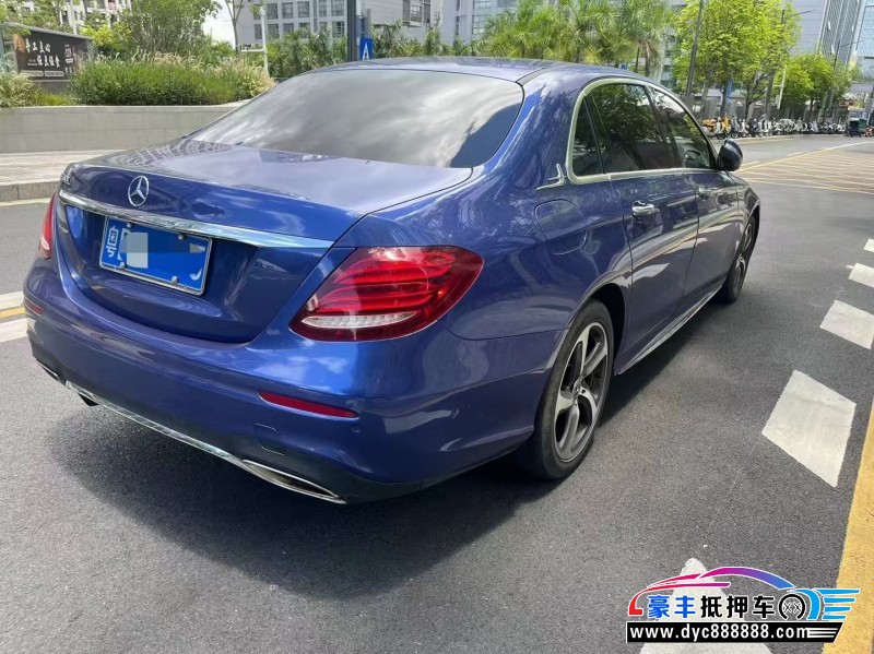 17年奔驰E轿车抵押车出售