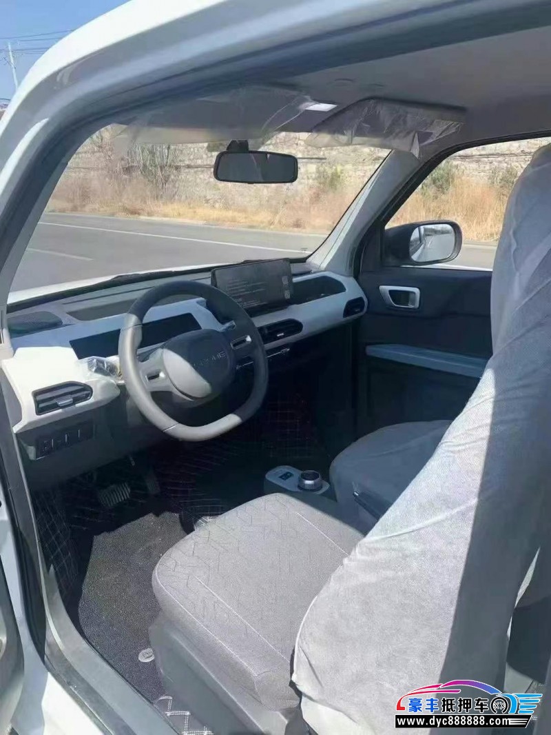 25年吉利熊猫轿车抵押车出售