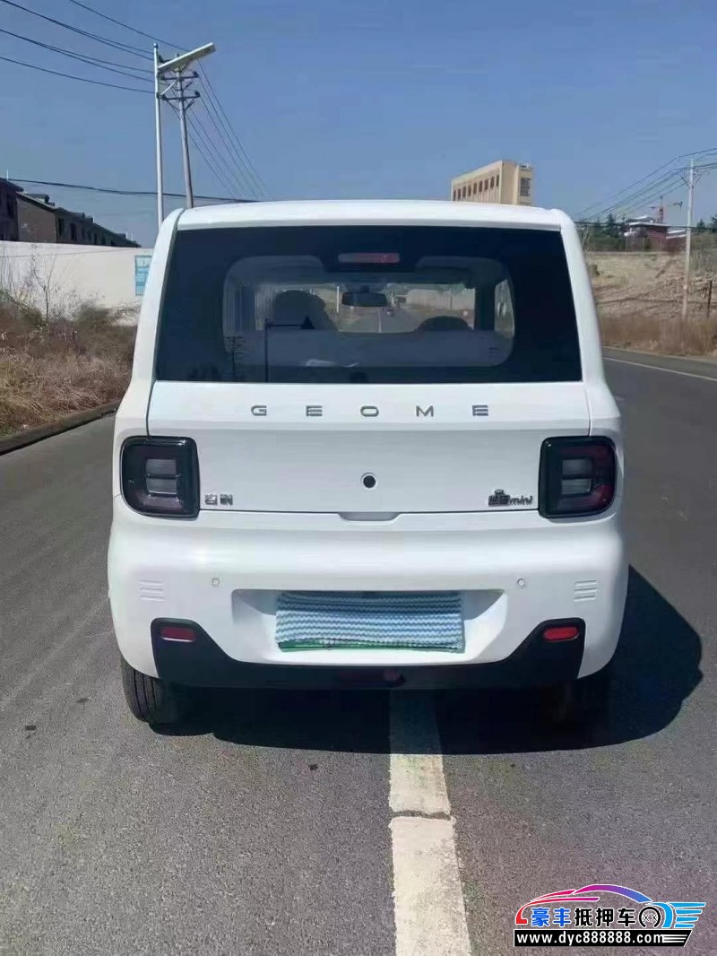 25年吉利熊猫轿车抵押车出售