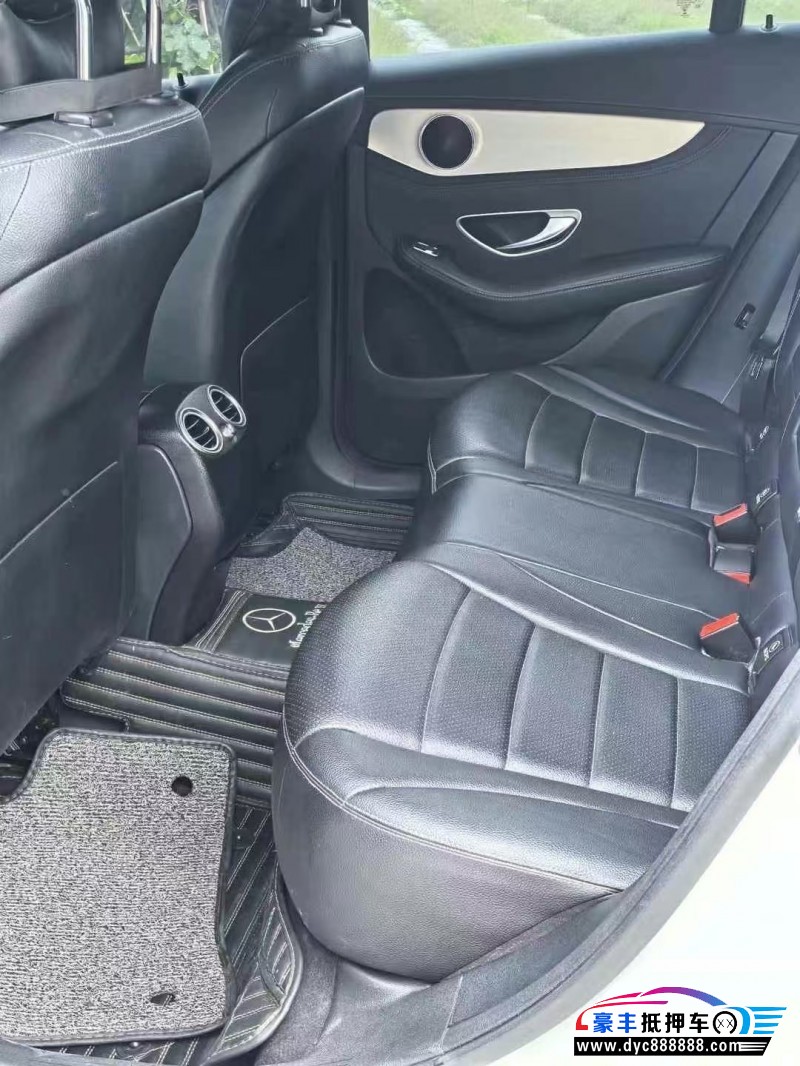 16年奔驰GLC轿车抵押车出售