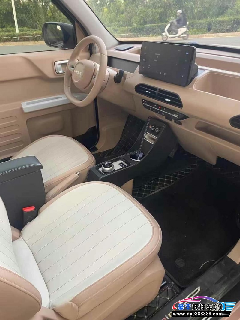 23年吉利熊猫轿车抵押车出售