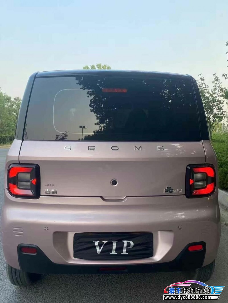 23年吉利熊猫轿车抵押车出售